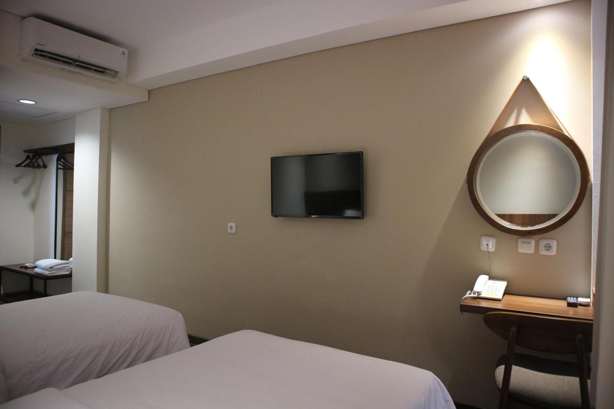 Bianco Costel Otel Bogor Dış mekan fotoğraf